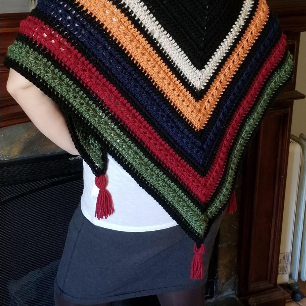 Shawl - Picture 3 of 4